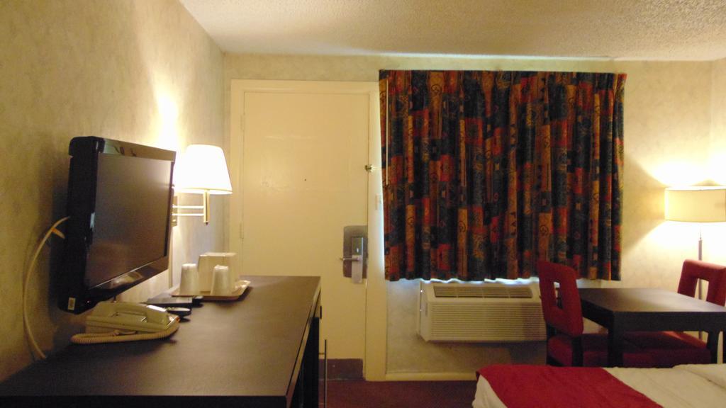 Econo Lodge Marmora Exterior foto